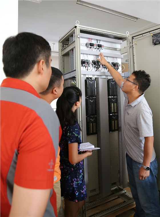 �Զ���������ѵ