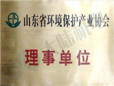 ��½����