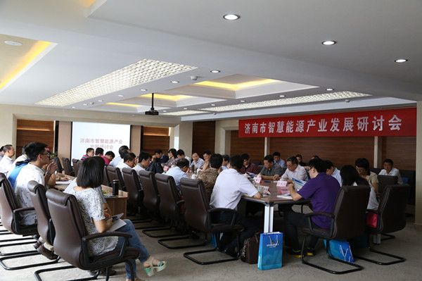 ��½����