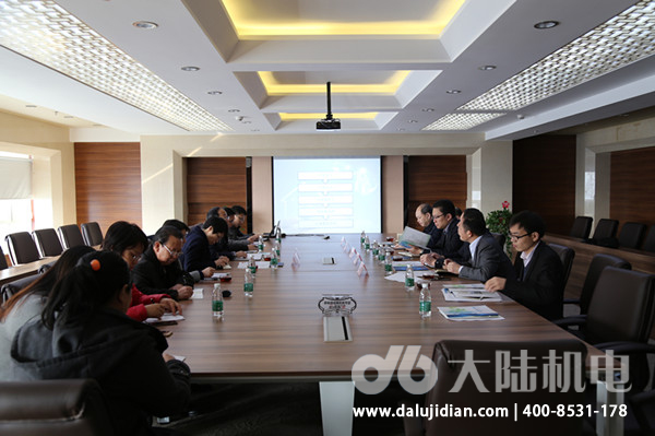 ��½����